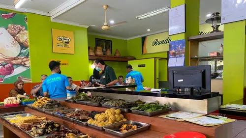 Nikmat, Inilah 6 Saran Tempat Makan Sahur Terbaik di Bandung