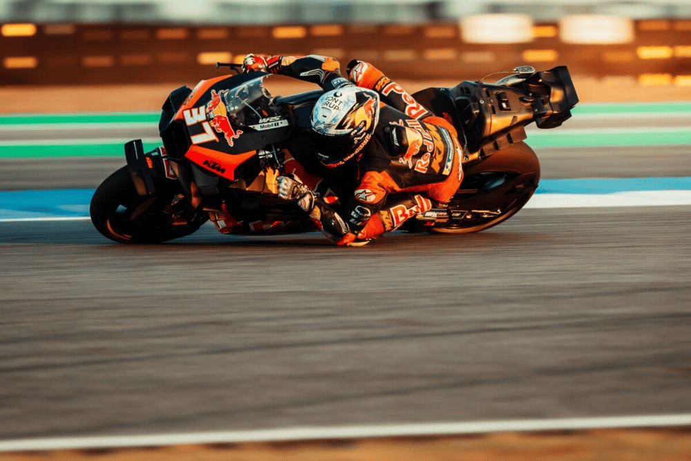 MotoGP Thailand 2025: Bos KTM Sebut Acosta Mirip Schumacher