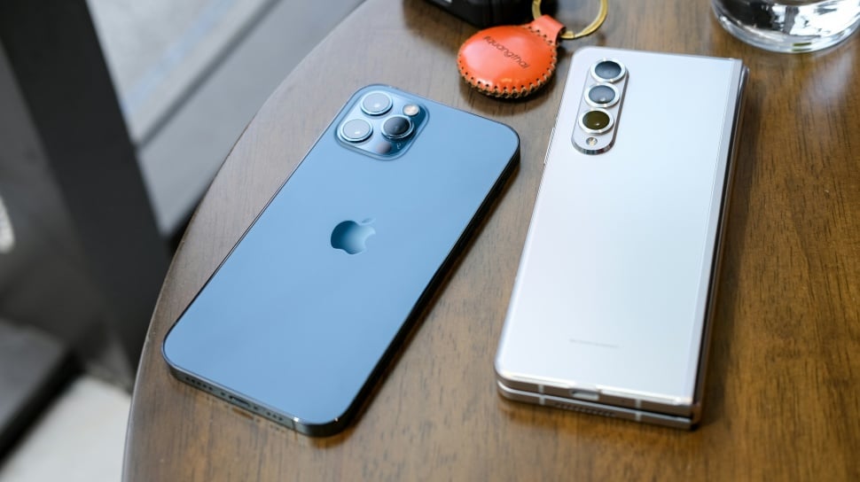 10 Kelebihan dan Kekurangan iPhone dibanding Android
